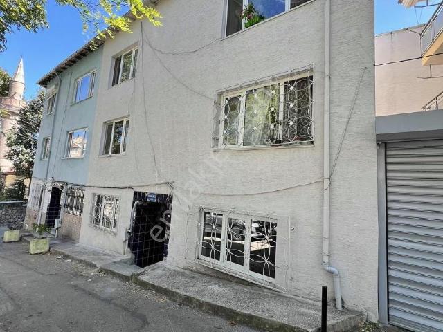 Osmangazi Alipaşa'da Kiralık 2+1 Daire Bahçeli & Masrafsız