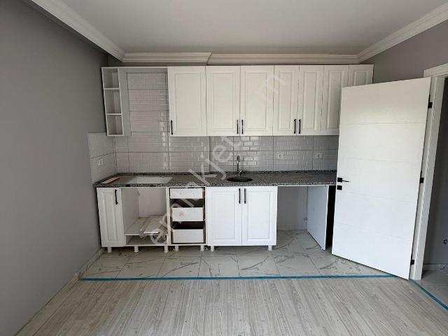 Osmangazi De 2+1 Açık Mutfak Sıfır Daire Kiralık Düşük Katlı