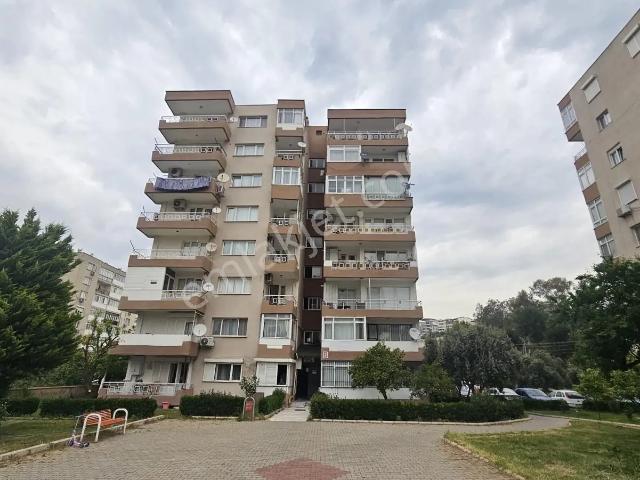 Osmangazi Mahallesinde Site İçi Ferah Köşe Satılık 3+1 Daire