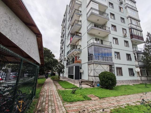 Osmangazide Site İçerisinde Geniş Mutfaklı Satılık Daire