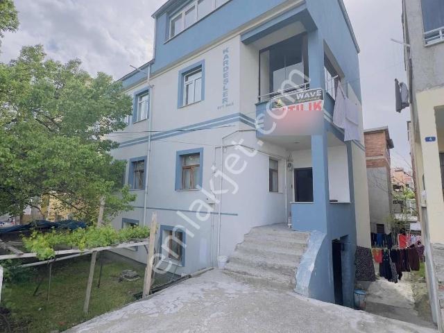 Osmanlı Mah. 4 Daireli Komple Bina Satılık