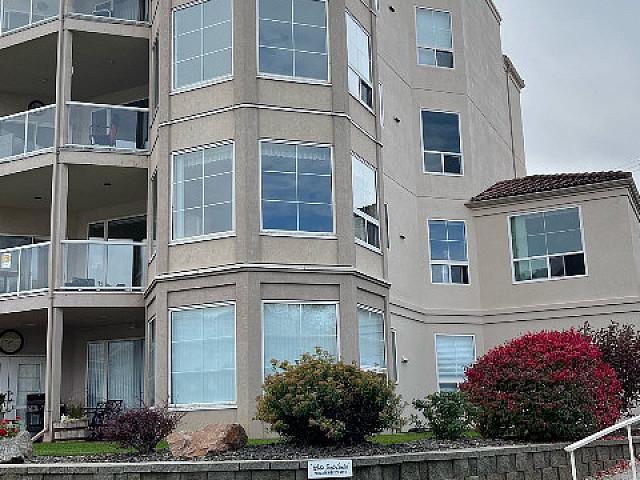 Osoyoos Condo For Sale