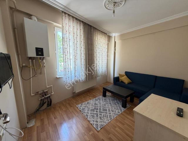 Oscar'dan İstiklal Caddesi Üzeri Eşyalı Balkonlu 1+1