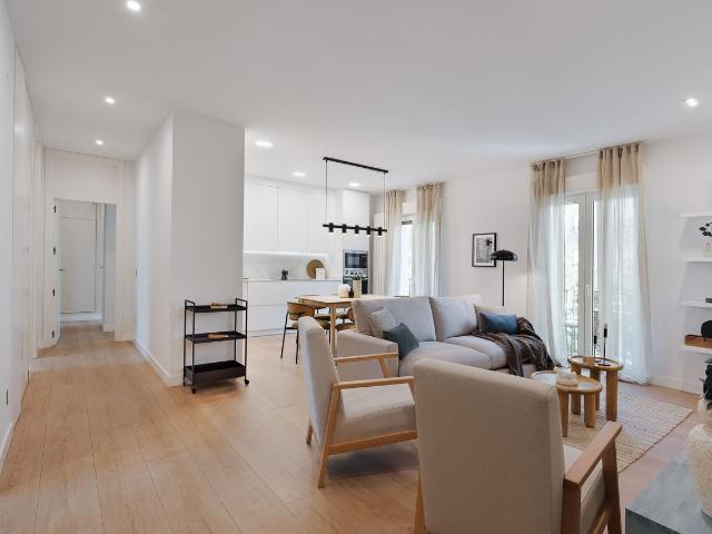 Oshima 3 bedrooms and balcony in Ibiza, Madrid Amsterdam Apartments for Rent