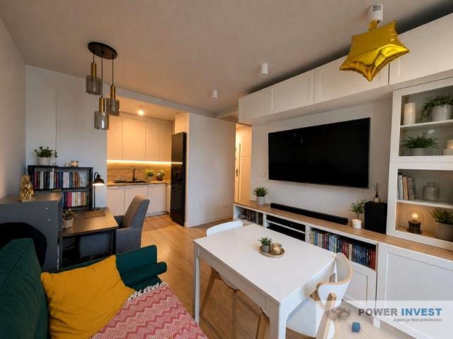 Osiedle Złotego Wieku 33 m², Kraków