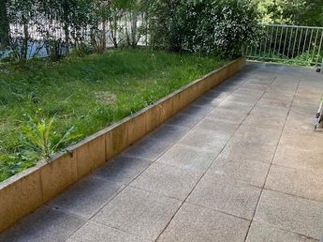 OSTWALD Très beau 3P en rez de jardin avec parking