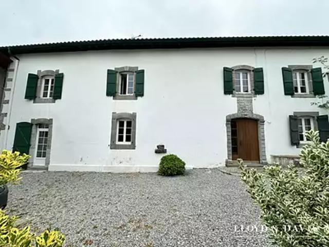 Ostabat Asme 64120 Achat / Vente maison 7 pièces t7 terrasse parking