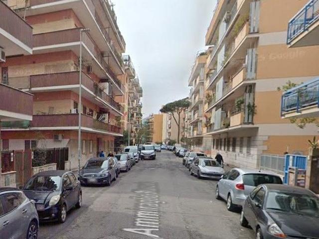 Ostia trilocale soleggiato