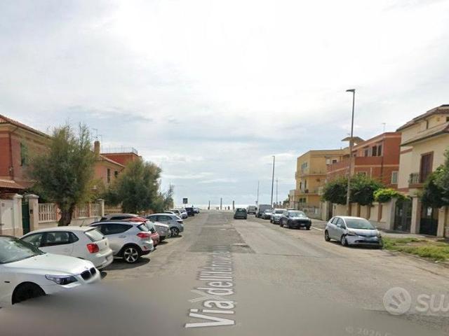 Ostia accogliente monolocale ammobiliato