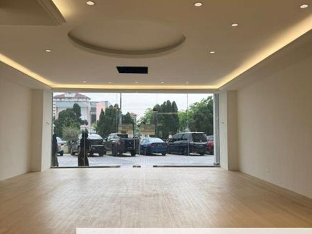 Ostia Bangi Business Avenue