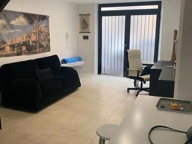 Ostiense bilocale arredato