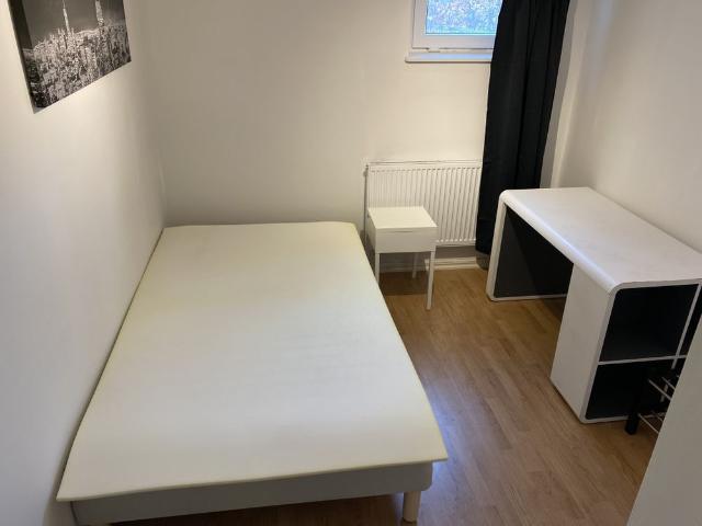 Östra Bäckevägen, Sävedalen