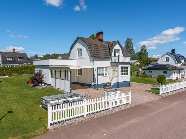 Östra Spårgatan 52
