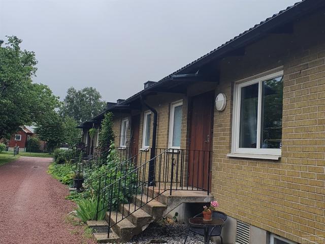 Östraby 9057 1tr