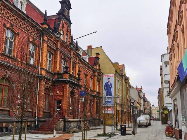 Wynajem 1585 m² w centrum Ostrów Wielkopolski!