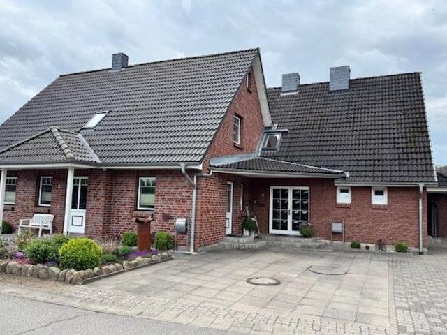 Ostseenahes Doppelhaus in Sackgassenlage