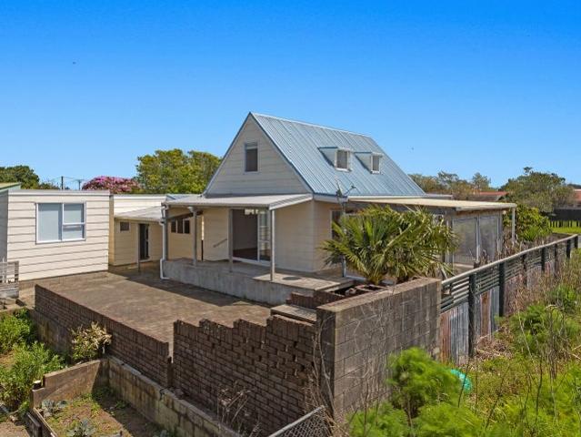 opotiki, 2 bedrooms