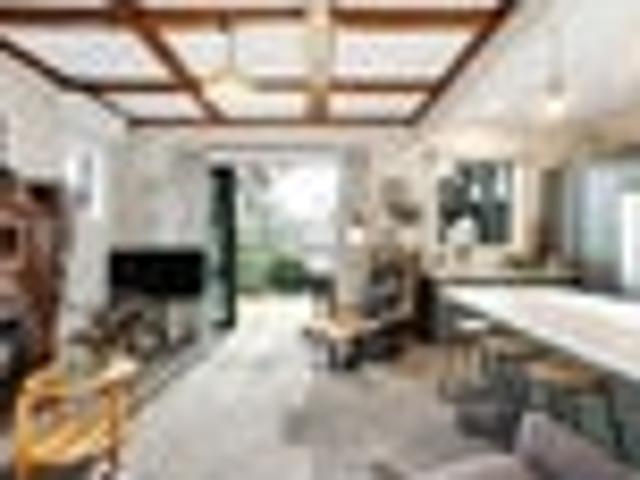 Opoho Oasis A renovated garden retreat