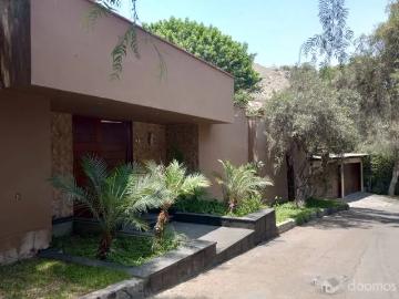 OPORTUNIDAD 1ERA ETAPA LA PLANICIE, VENDO CASA A PRECIO DE TERRENO