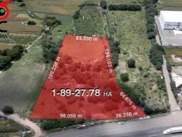 Oportunidad, Terreno Comercial en VENTA a Pie de Carretera, sobre la Carretera a San Luis Potosi Qu