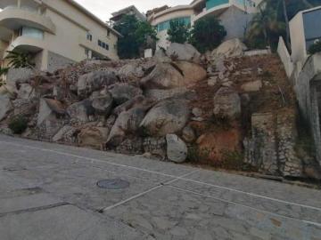 OPORTUNIDAD TERRENO EN VENTA EN ACAPULCO FRENTE A PLAYA DIAMANTE