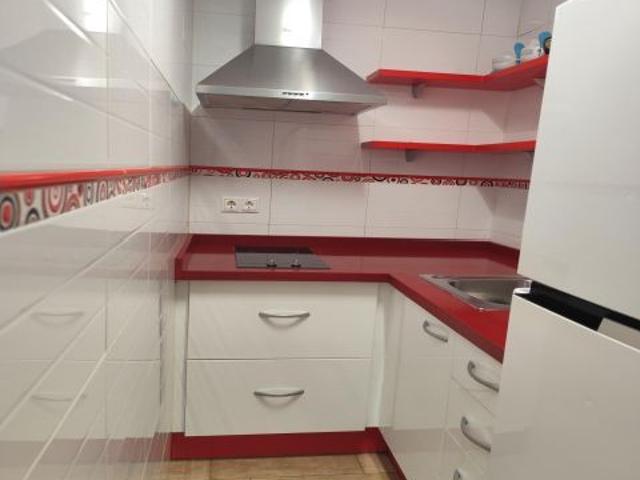 ? ¡Oportunidad Única: 138.000 €! Estudio con un dormitorio. Reformado Listo para Entrar en Gran Urba