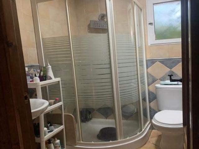 ¡Oportunidad Única! 2 Casas en la Misma Parcela