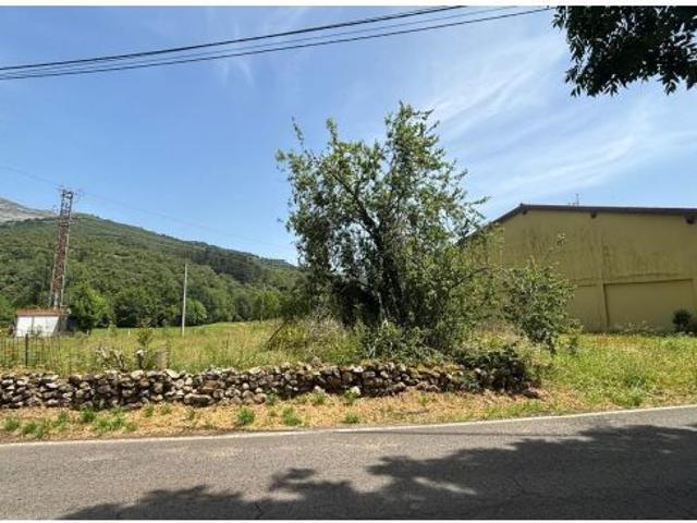 OPORTUNIDAD ÚNICA TERRENO URBANO EN RIVA DE RUESGA
