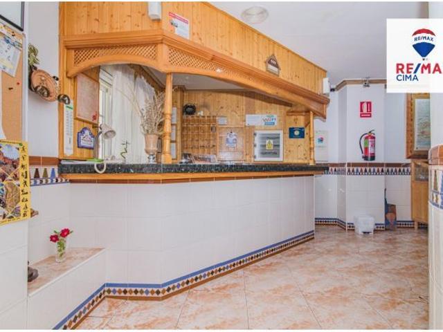 ¡Oportunidad Única! Venta de Hostal Rural en la Cara Norte de Sierra Nevada