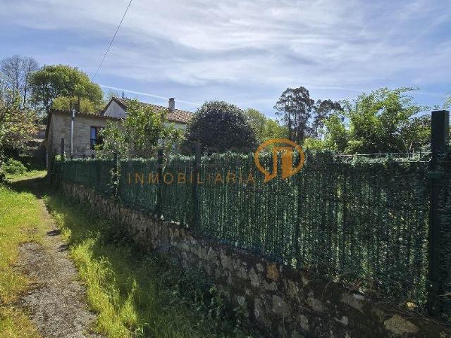 Oportunidad única: vivienda con parcela en Iria Flavia, perfecta para alquiler vacacional o Peregrinos