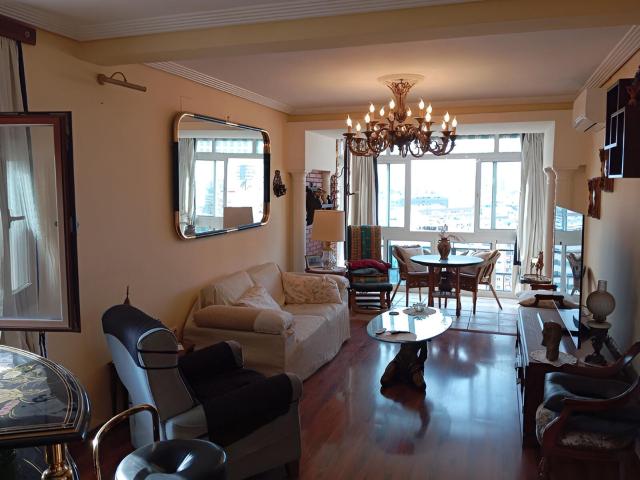 Oportunidad Única, Apartamento en venta en el centro de Mál. 133m² Málaga