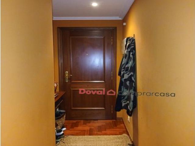 Oportunidad única: apartamento moderno en zona peatonal de O Calvario