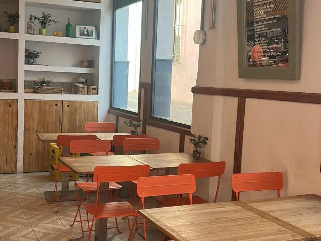 ¡Oportunidad única! ️ Bar Restaurante en alquiler ubicado en el corazón de Estepona Alquiler con Traspaso