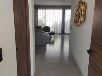 OPORTUNIDAD ÚNICA! Casa Nueva Moderna con Acabados de excelente Calidad! Ubicación Privilegiada!