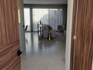 OPORTUNIDAD ÚNICA! Casa Nueva Moderna con Acabados de excelente Calidad! Ubicación Privilegiada!