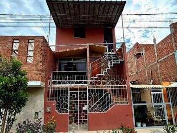 ¡Oportunidad Única! Casa de 3 Pisos a precio de Departamento en Urbanización