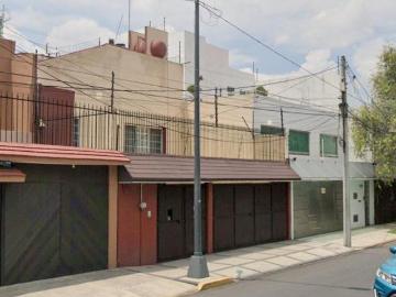 ¡Oportunidad Única! Casa de 4 Recámaras + 2 Estacionamientos en Prado Coapa