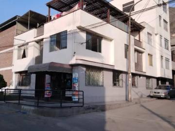 OPORTUNIDAD ÚNICA! CASA EN CAMPOY