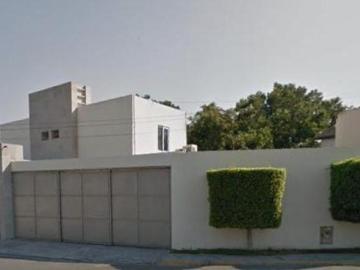 OPORTUNIDAD UNICA DE ADQUIRIR PRECIOSA CASA A PRECIO DE REMATE EN MONTERREY