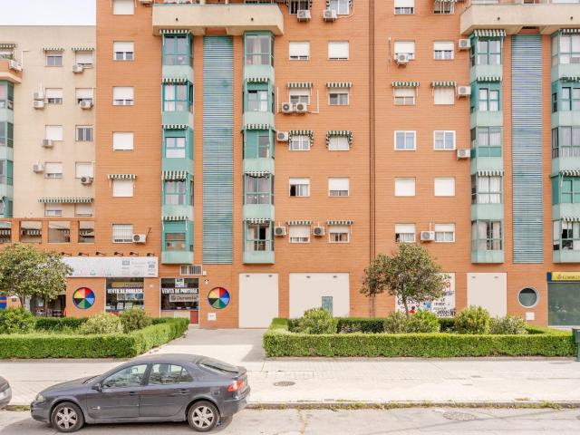 OPORTUNIDAD UNICA DE ALQUILER EN AVDA JOAQUINA EGUARAS GRANADA