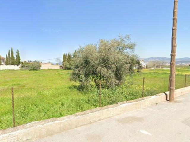 Oportunidad Única de Inversión en Alhendin: Venta Conjunta de 3 Fincas Integradas en Sector Urbanístico Aprobado