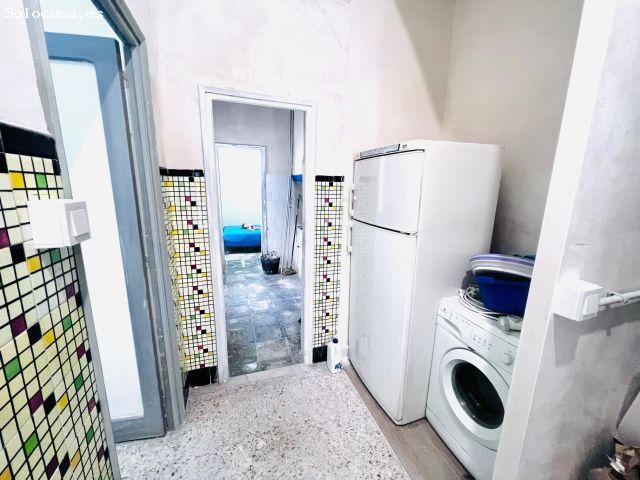 Oportunidad Única de Inversión en Santa Pola: Edificio para Reformar