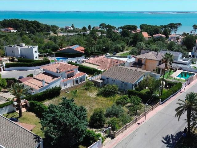 Oportunidad Única de Inversión en Terreno Residencial a Pocos Metros de la Playa