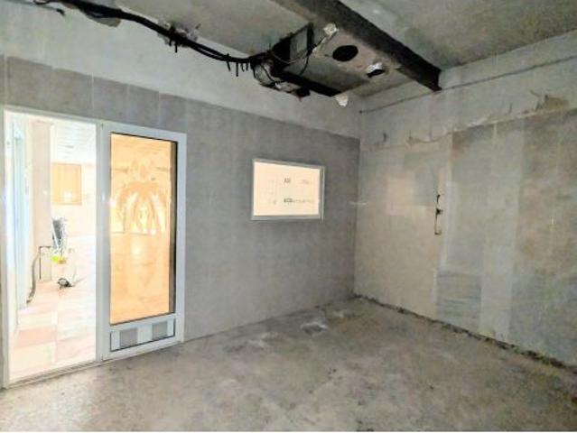 ? Oportunidad Única de Local en Venta – Calle Blas Valero, junto a José María Buck