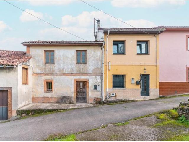 Oportunidad Única de Rehabilitación en Santamarina de Piedramuelle, Oviedo