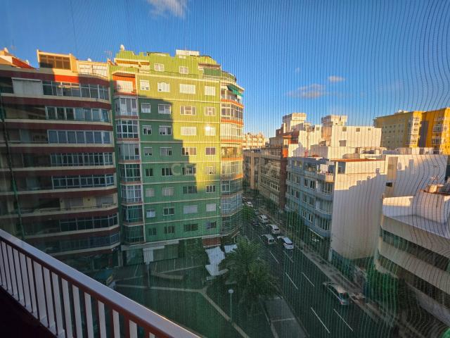 OPORTUNIDAD ÚNICA: DESCUBRE TU NUEVO HOGAR EN LA CALLE NÉSTOR DE LA TORRE