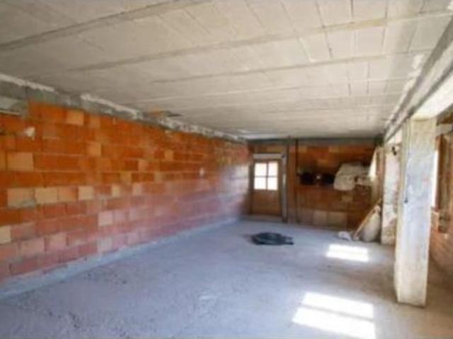 Oportunidad única en un encantador pueblo de montaña!