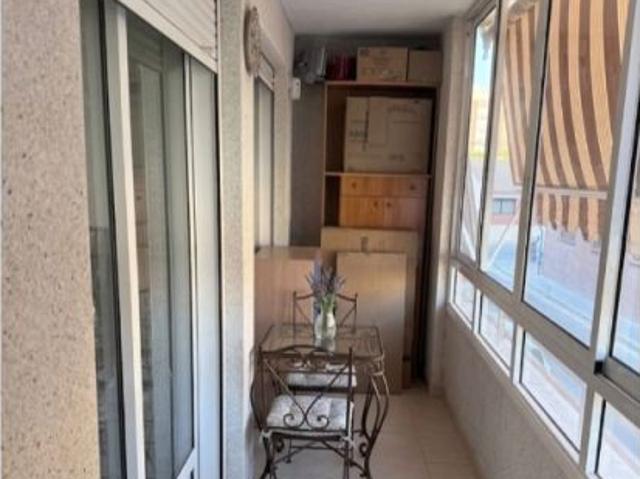 ¡Oportunidad única en Alicante!: bajo con patio excepcional en el barrio de San