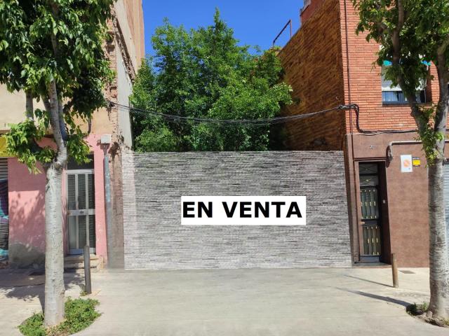 OPORTUNIDAD ÚNICA EN BADALONA: EXCLUSIVO SOLAR POSIBILIDAD CONSTRUIR 4 VDAS + LOCAL