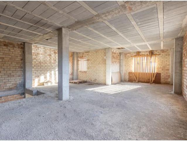 Oportunidad Única en Beas de Granada: Casa para Reformar a un Excelente Precio
